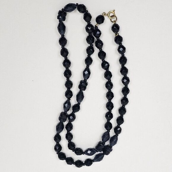Vintage Multi Faceted Smoky Gray French Jet Black Glass Bead Necklace 25.5" Long - Picture 6 of 10